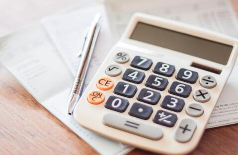 為什么小規模納稅人比一般納稅人的代理記賬費用要低呢？