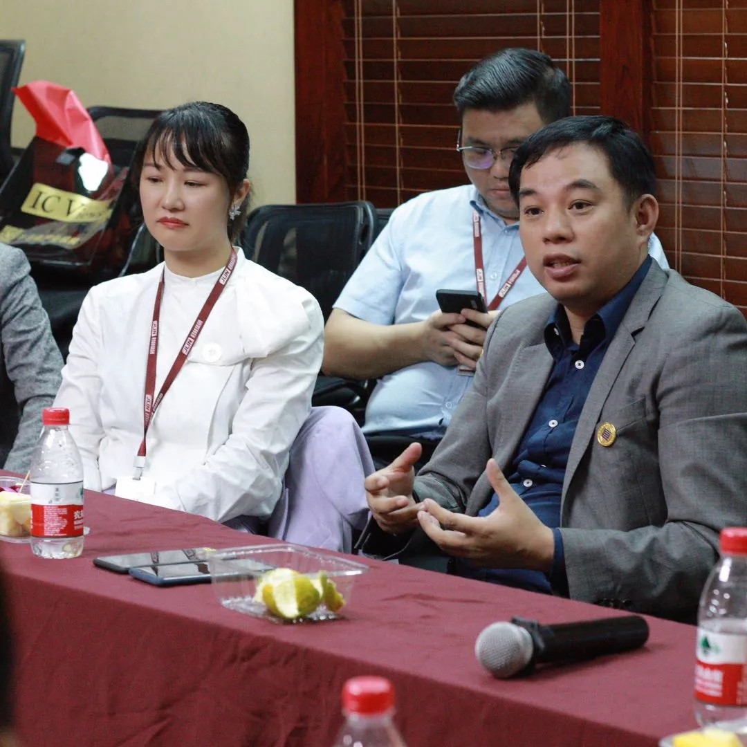 熱烈歡迎深圳市芯片行業協會蒞臨君林集團交流座談! 熱烈歡迎深圳市芯片行業協會蒞臨君林集團交流座談!