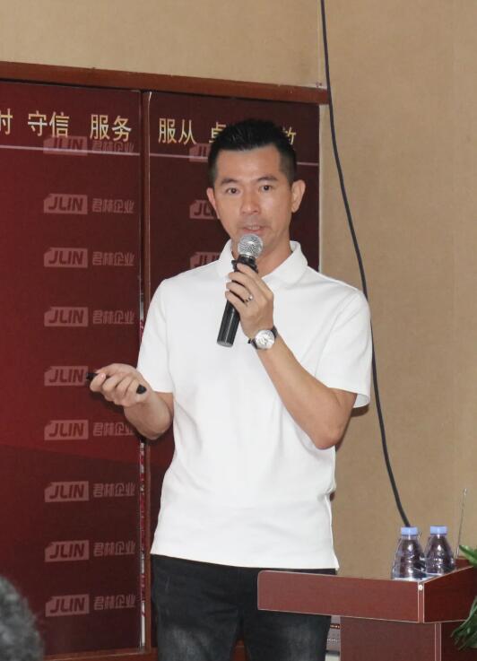 “兩會(huì)政策對(duì)企業(yè)利弊的分析”沙龍圓滿結(jié)束 “兩會(huì)政策對(duì)企業(yè)利弊的分析”沙龍圓滿結(jié)束