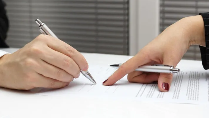 關于香港薪俸稅,在個稅里面扣除與減免的項目 關于香港薪俸稅,在個稅里面扣除與減免的項目